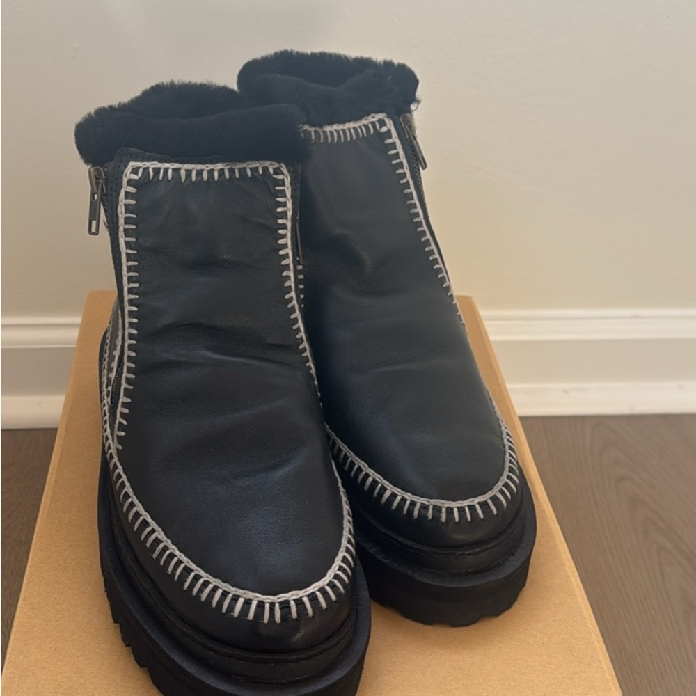 Stylish Black Ankle Boots with White Stitching
